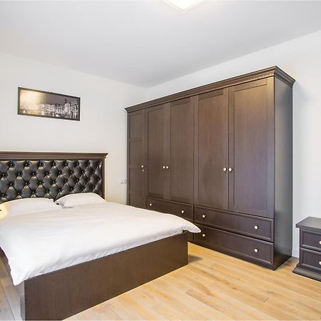 Elite Apartments Liov Exterior foto